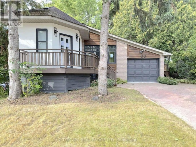 60 HILLVIEW DRIVE, Newmarket (Bristol-London), Ontario, L3Y4H9