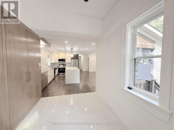 60 HILLVIEW DRIVE Newmarket (Bristol-London) Ontario photo 8