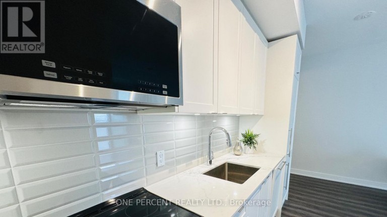 1011 - 4130 PARKSIDE VILLAGE DRIVE, Mississauga (City Centre), Ontario, L5B0L7