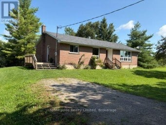 100 MOLONEY LINE Selwyn Ontario photo 1