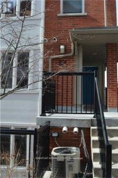 2 - 32 FLORENCE WYLE LANE Toronto (South Riverdale) Ontario photo 1