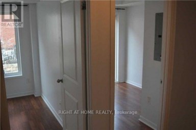 2 - 32 FLORENCE WYLE LANE Toronto (South Riverdale) Ontario photo 4