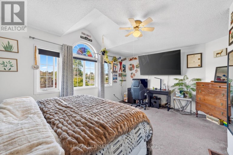 96 CRESTHAVEN ROAD, Brampton (Snelgrove), Ontario, L7A1H8