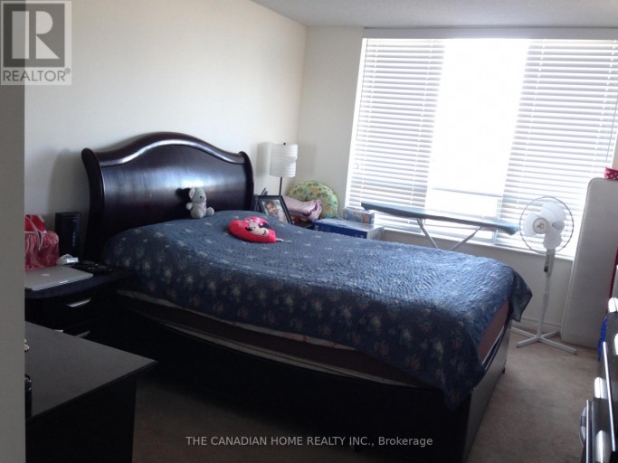 905 - 335 RATHBURN ROAD W, Mississauga (City Centre), Ontario, L5B0C8