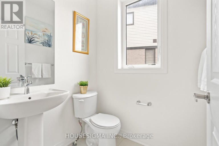 28 CANVAS CRESCENT, Welland (Dain City), Ontario, L3B0P4