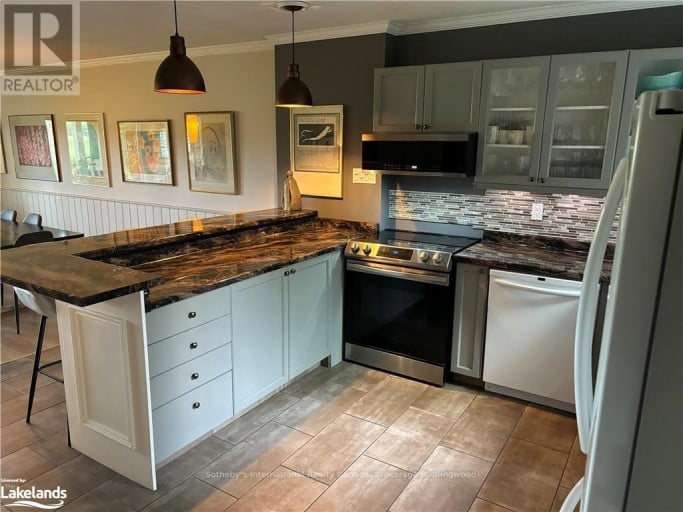 570 OXBOW CRESCENT, Collingwood, Ontario, L9Y5B4