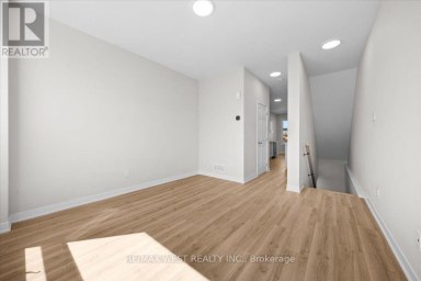 783 UTOPIE PRIVATE Ottawa Ontario photo 24