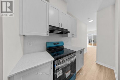 775 UTOPIE PRIVATE Ottawa Ontario photo 16