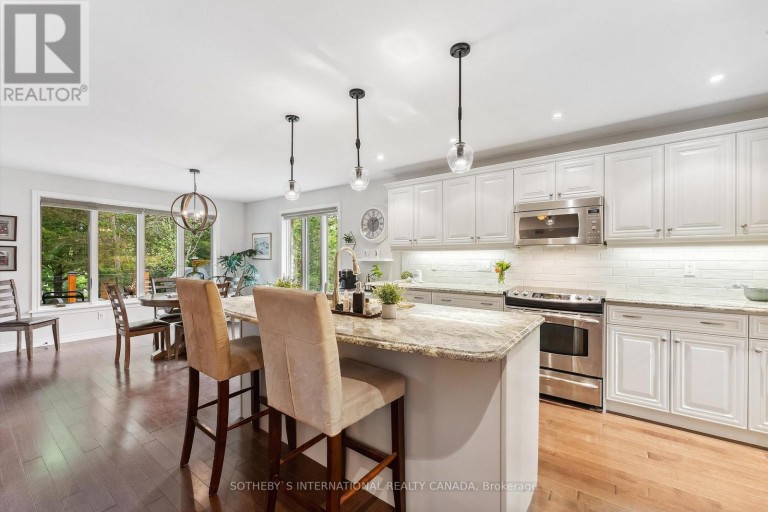 33 SOUTH HARBOUR DRIVE, Kawartha Lakes (Bobcaygeon), Ontario, K0M1A0