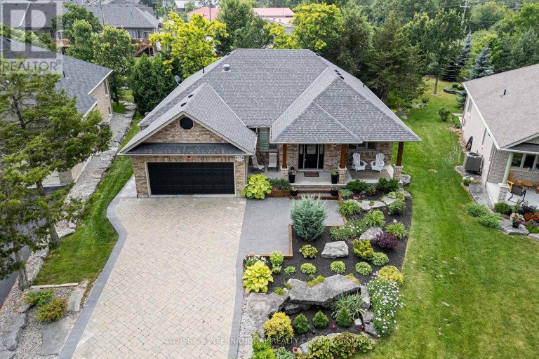 33 SOUTH HARBOUR DRIVE, Kawartha Lakes (Bobcaygeon), Ontario, K0M1A0