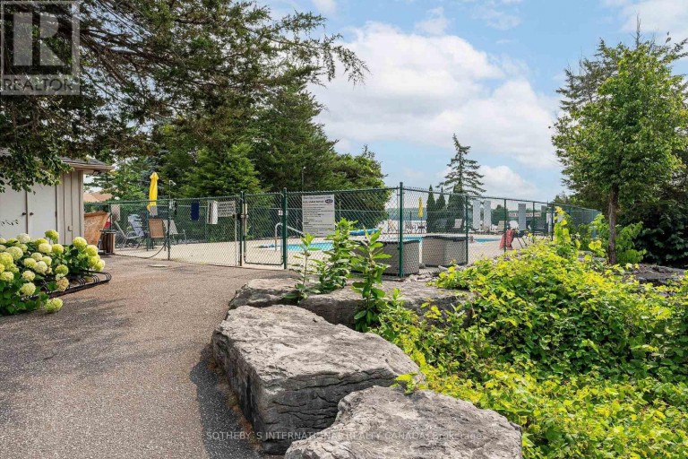 33 SOUTH HARBOUR DRIVE, Kawartha Lakes (Bobcaygeon), Ontario, K0M1A0