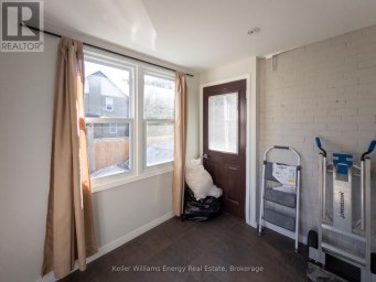 204 GIBB STREET Oshawa (Vanier) Ontario photo 12