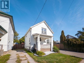 204 GIBB STREET Oshawa (Vanier) Ontario photo 2