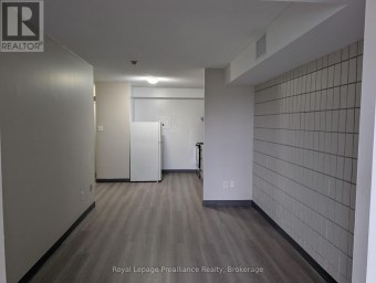 4 - 1837 LANSDOWNE STREET W Peterborough (Otonabee Ward 1) Ontario photo 4