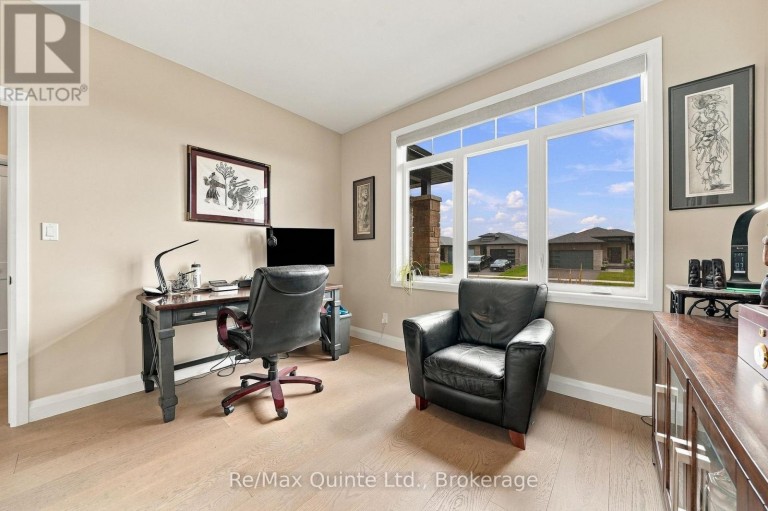 61 HASTINGS PARK DRIVE, Belleville (Belleville Ward), Ontario, K8P0H7