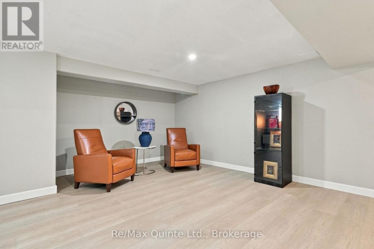 61 HASTINGS PARK DRIVE, Belleville (Belleville Ward), Ontario, K8P0H7