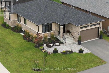 61 HASTINGS PARK DRIVE Belleville (Belleville Ward) Ontario photo 3