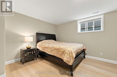 61 HASTINGS PARK DRIVE Belleville (Belleville Ward) Ontario photo 34