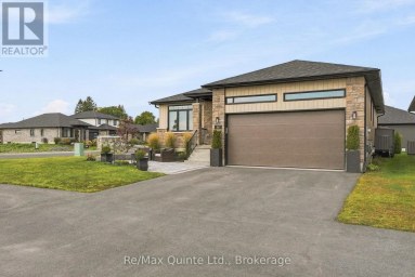 61 HASTINGS PARK DRIVE Belleville (Belleville Ward) Ontario photo 4