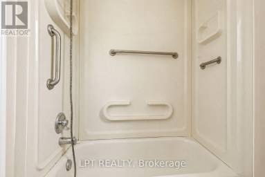 204A THE QUEENSWAY S Georgina (Keswick North) Ontario photo 11
