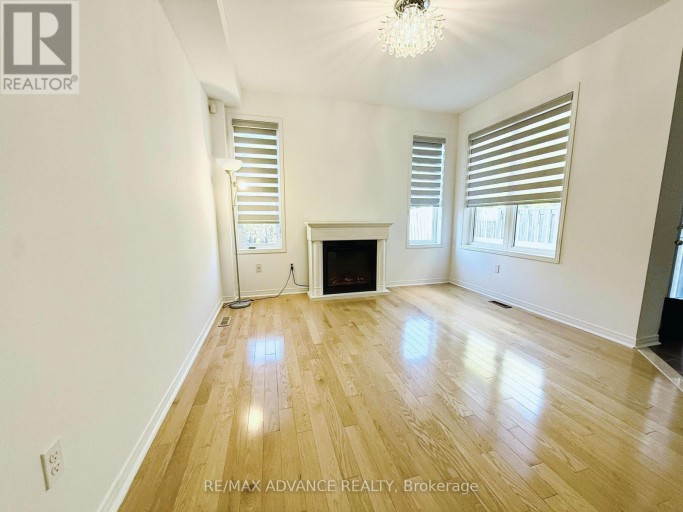137 LARAMIE CRESCENT, Vaughan (Patterson), Ontario, L6A0R1