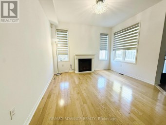 137 LARAMIE CRESCENT Vaughan (Patterson) Ontario photo 4