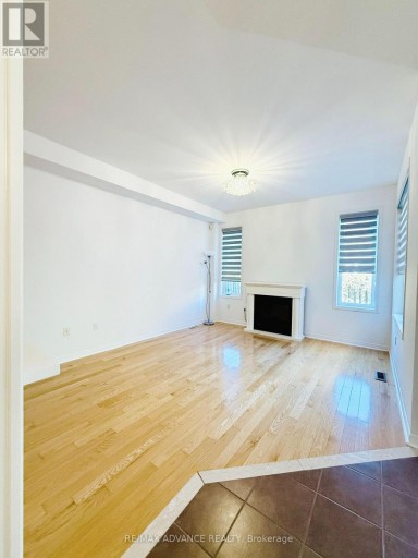 137 LARAMIE CRESCENT, Vaughan (Patterson), Ontario, L6A0R1