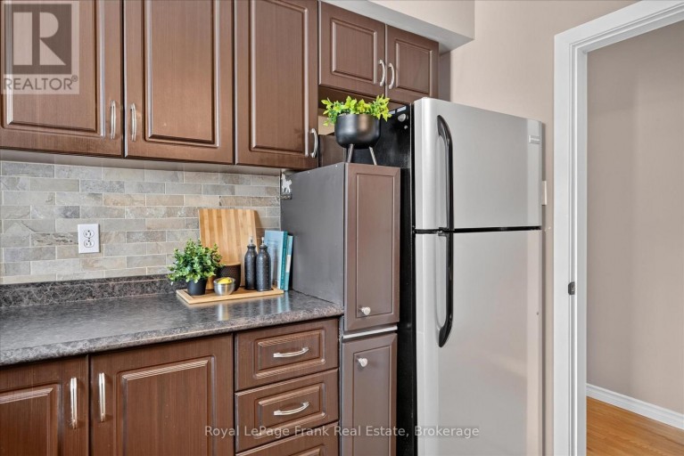 870 HEMLOCK STREET, Peterborough (Northcrest Ward 5), Ontario, K9H6C9