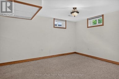 870 HEMLOCK STREET Peterborough (Northcrest Ward 5) Ontario photo 28