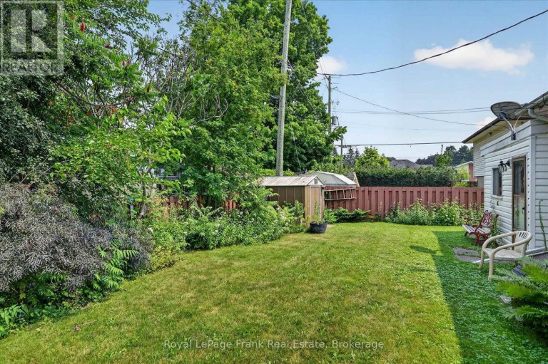 870 HEMLOCK STREET, Peterborough (Northcrest Ward 5), Ontario, K9H6C9