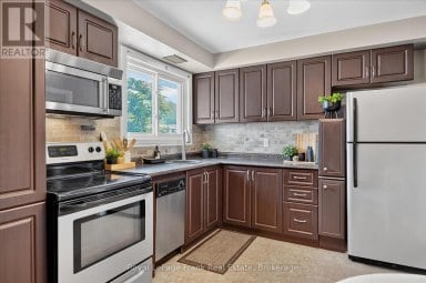 870 HEMLOCK STREET Peterborough (Northcrest Ward 5) Ontario photo 9
