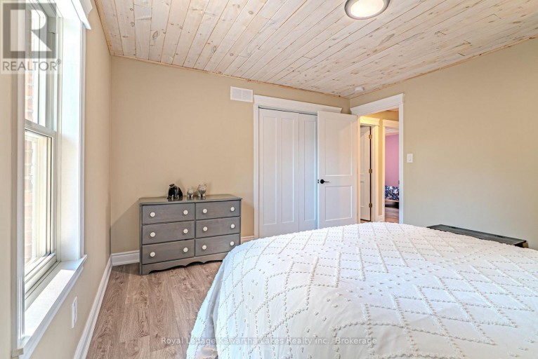 907 HIGHWAY 7, Kawartha Lakes (Oakwood), Ontario, K0M2M0