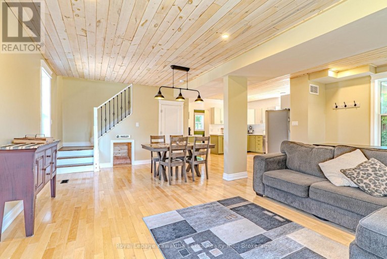 907 HIGHWAY 7, Kawartha Lakes (Oakwood), Ontario, K0M2M0