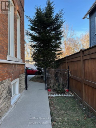 5 - 116 KING STREET, Quinte West (Trenton Ward), Ontario, K8V3W3