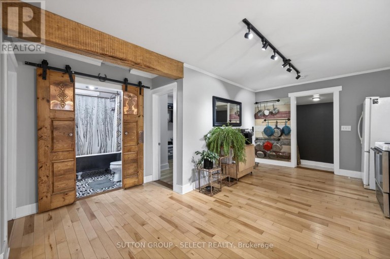 152 ELM STREET, West Elgin (West Lorne), Ontario, N0L2P0