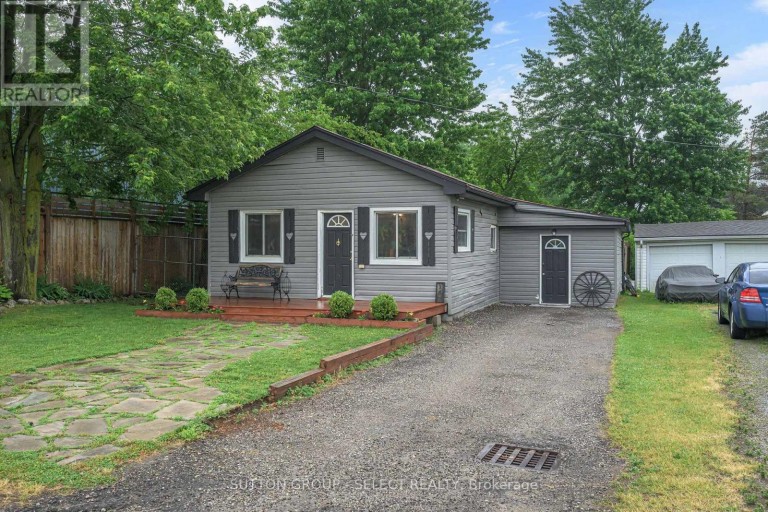 152 ELM STREET, West Elgin (West Lorne), Ontario, N0L2P0