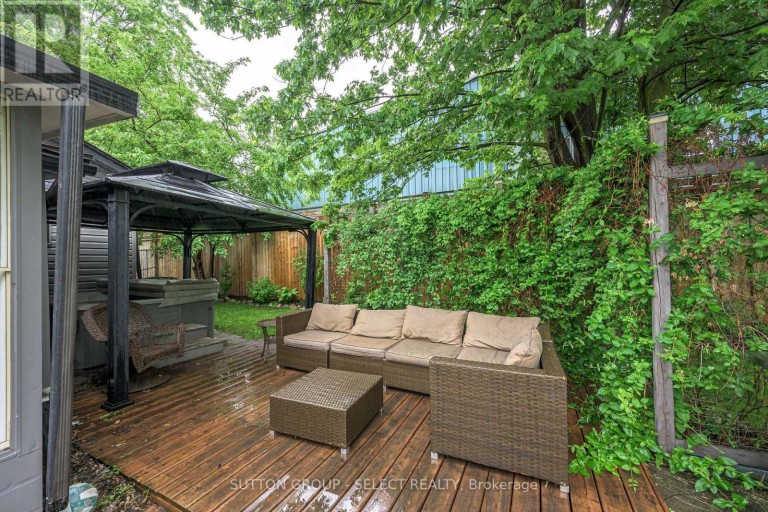 152 ELM STREET, West Elgin (West Lorne), Ontario, N0L2P0