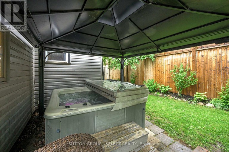 152 ELM STREET, West Elgin (West Lorne), Ontario, N0L2P0