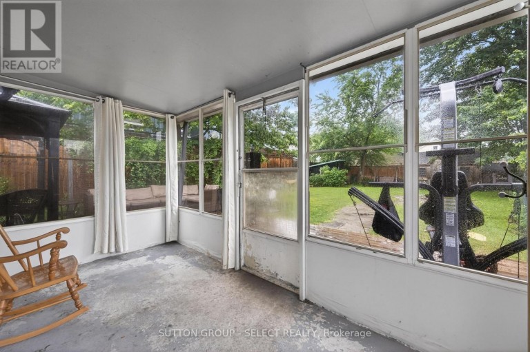 152 ELM STREET, West Elgin (West Lorne), Ontario, N0L2P0