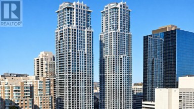 4212 - 761 BAY STREET Toronto (Bay Street Corridor) Ontario photo 1