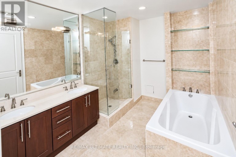 4212 - 761 BAY STREET, Toronto (Bay Street Corridor), Ontario, M5G2R2