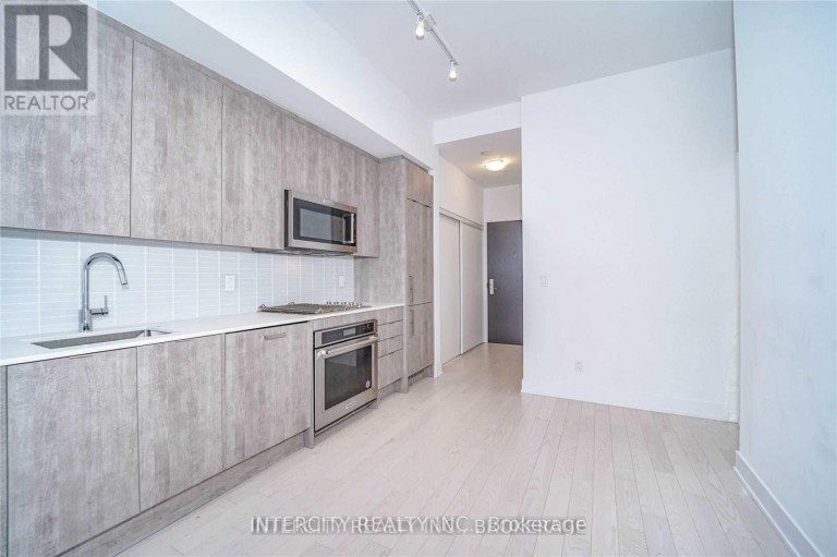 201 - 181 BEDFORD ROAD, Toronto (Annex), Ontario, M5R0C2