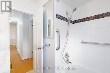 67 WOODTHORPE ROAD Toronto (Victoria Village) Ontario photo 19