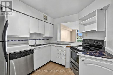 705 - 326 MAJOR MACKENZIE DRIVE E Richmond Hill (Crosby) Ontario photo 4