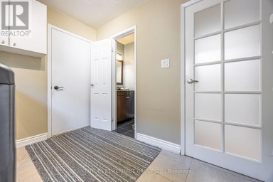 66 HOWLETT AVENUE Newmarket (Huron Heights-Leslie Valley) Ontario photo 16