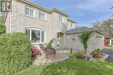 66 HOWLETT AVENUE Newmarket (Huron Heights-Leslie Valley) Ontario photo 2