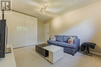 66 HOWLETT AVENUE Newmarket (Huron Heights-Leslie Valley) Ontario photo 27