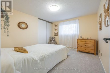 66 HOWLETT AVENUE Newmarket (Huron Heights-Leslie Valley) Ontario photo 28