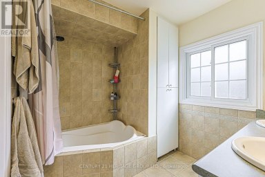 66 HOWLETT AVENUE Newmarket (Huron Heights-Leslie Valley) Ontario photo 31