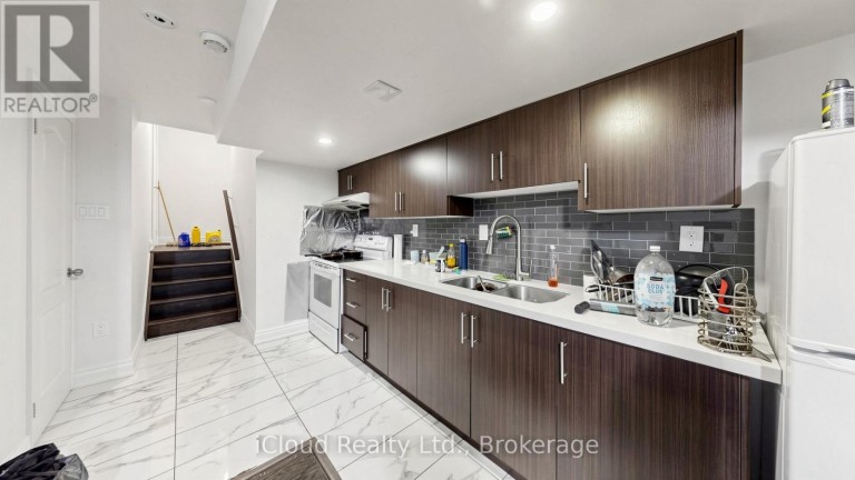 193 THORNBUSH BOULEVARD E, Brampton (Northwest Brampton), Ontario, L7A4R7